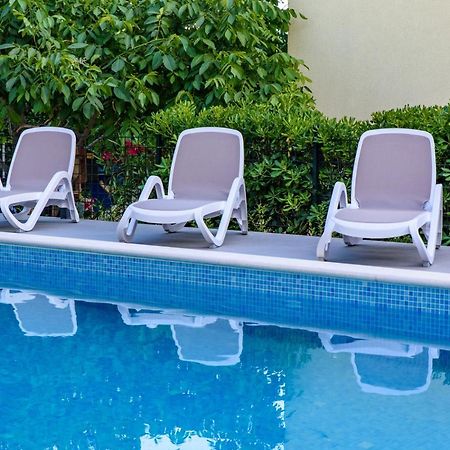 Seka Apartments With A Pool Каштела Екстер'єр фото