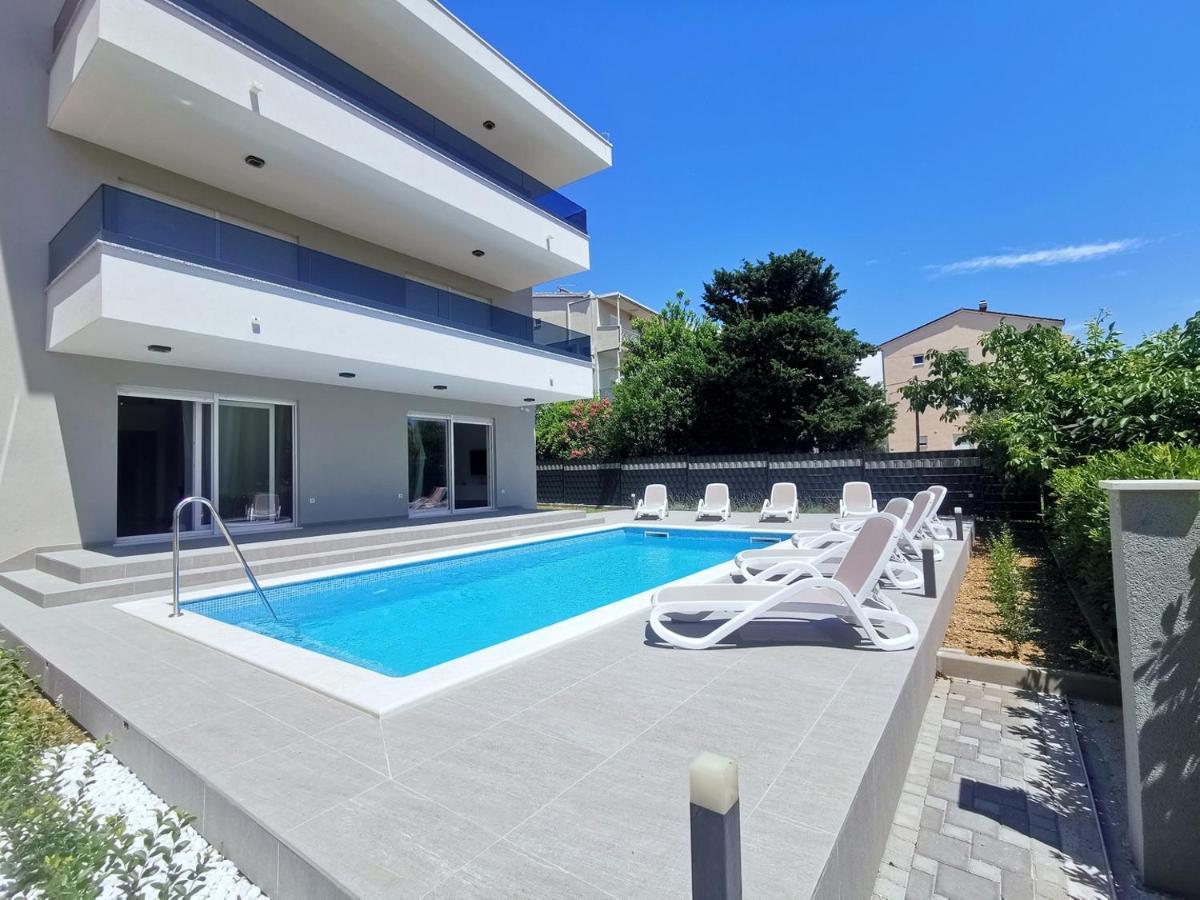 Seka Apartments With A Pool Каштела Екстер'єр фото