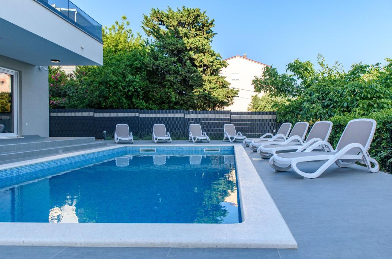 Seka Apartments With A Pool Каштела Екстер'єр фото