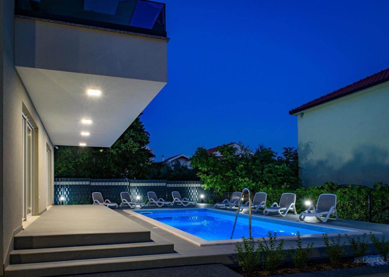 Seka Apartments With A Pool Каштела Екстер'єр фото