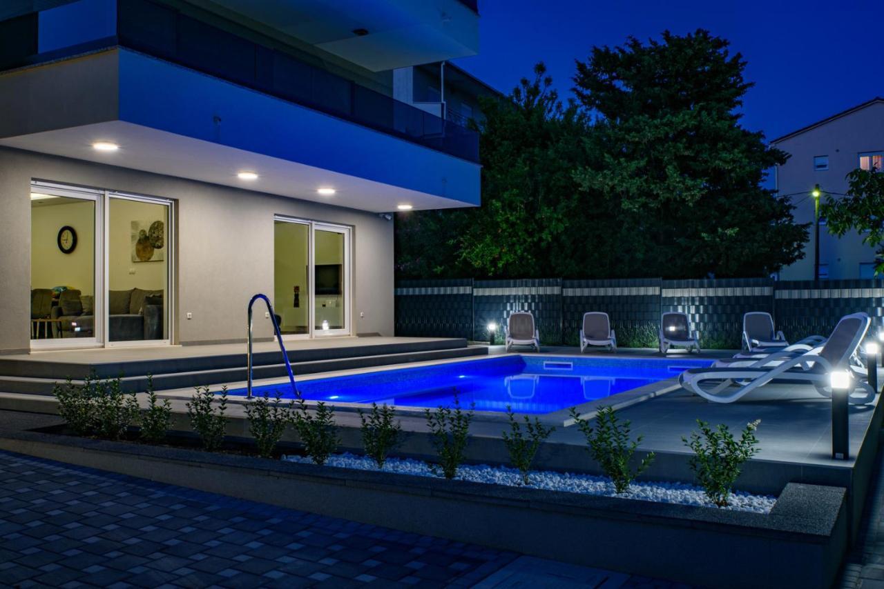 Seka Apartments With A Pool Каштела Екстер'єр фото
