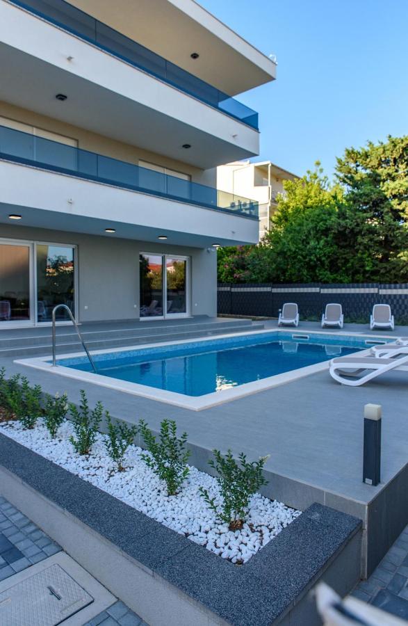 Seka Apartments With A Pool Каштела Екстер'єр фото